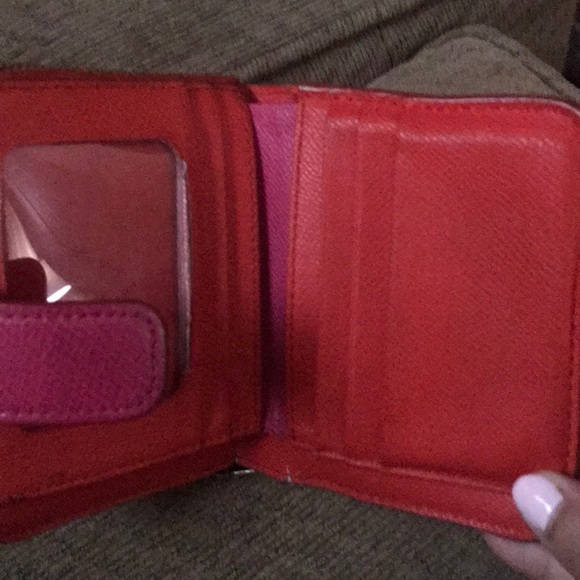 Authentic Coach wallet. - Picture 4 of 4